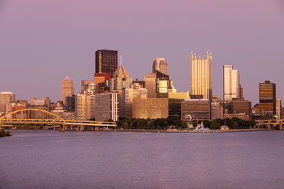 Cityscape of pittsburgh, pennsylvania. allegheny and monongahela rivers in background. ohio river.