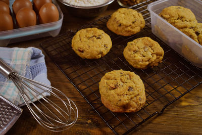 Soft baked cookies on the cooling tray