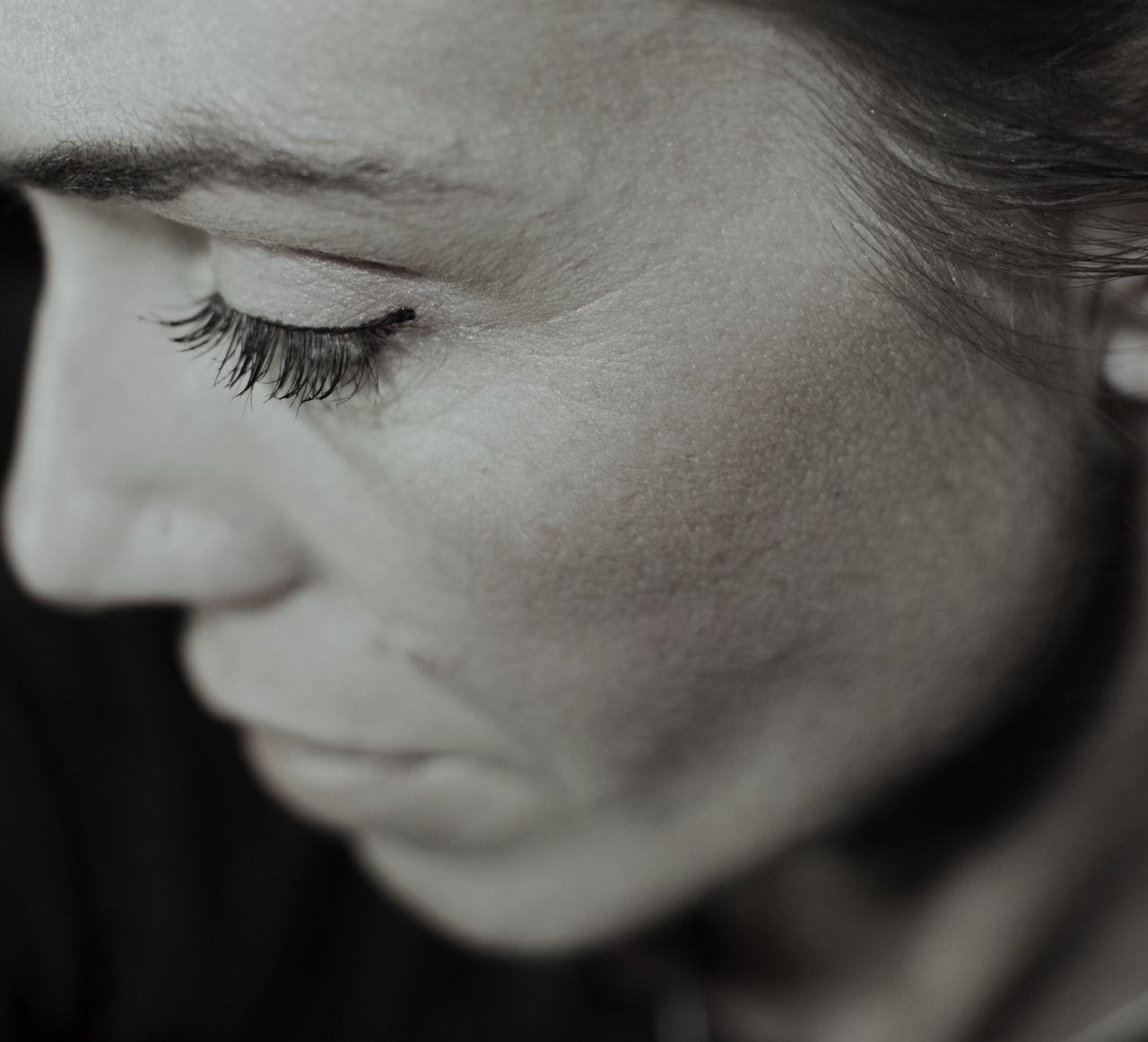 CLOSE-UP PORTRAIT OF WOMAN WITH HAIR