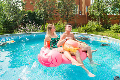 Women in swimming pool