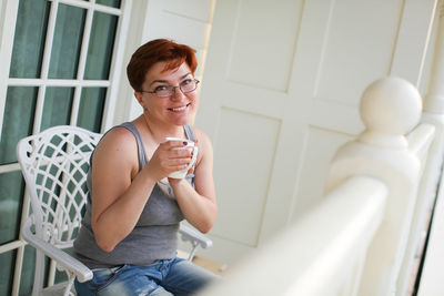 Portrait of a smiling young woman