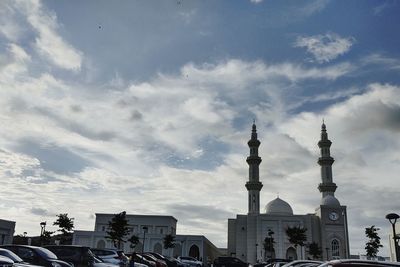 Masjid sendayan. the most beautiful mosque in malaysia. 