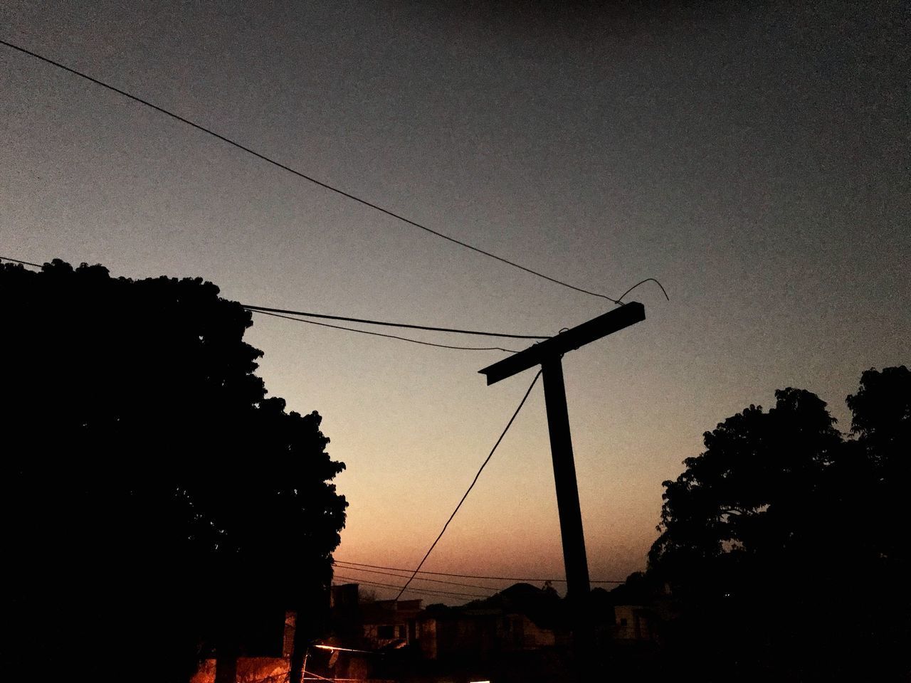 LOW ANGLE VIEW OF SILHOUETTE TREE AGAINST SKY AT SUNSET