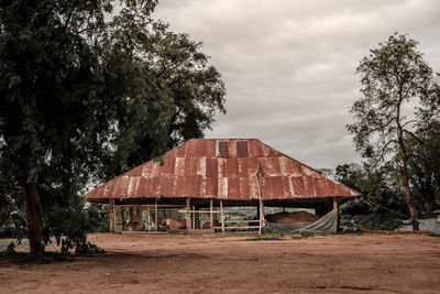 Abandoned built structure against sky