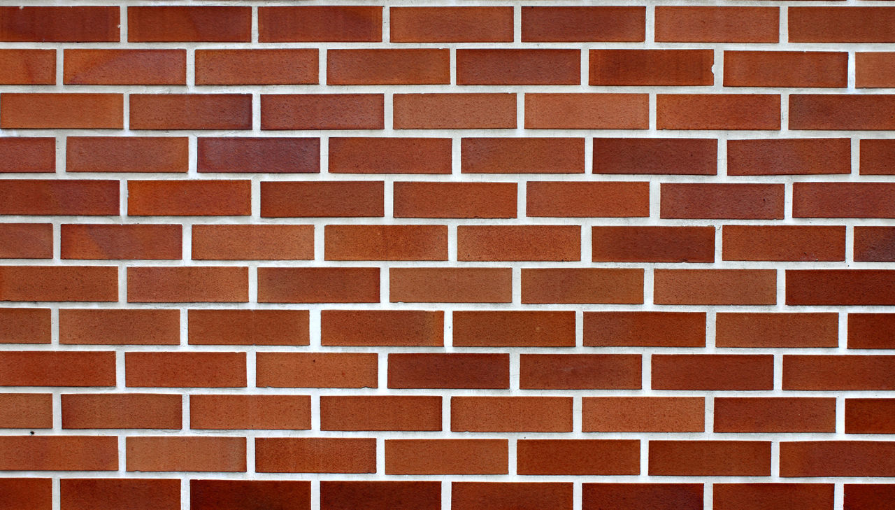 CLOSE UP OF BRICK WALL