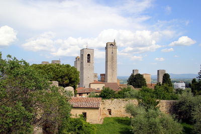 The view on the city with the ancient buildings. san gimignano, italy.