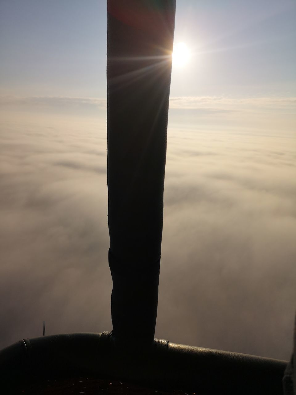 LOW ANGLE VIEW OF SUN AGAINST SKY DURING SUNSET