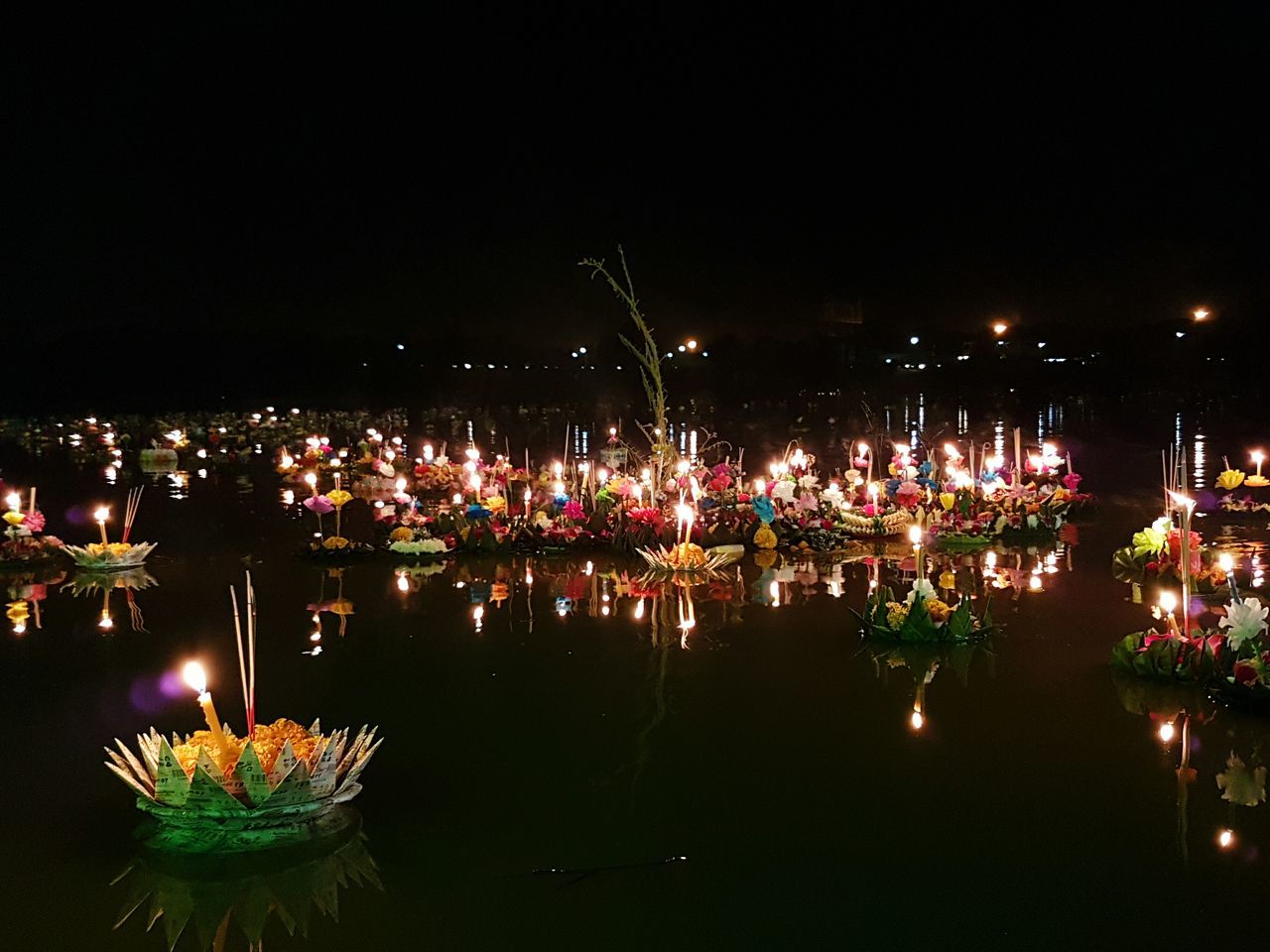 FIREWORK DISPLAY AT NIGHT