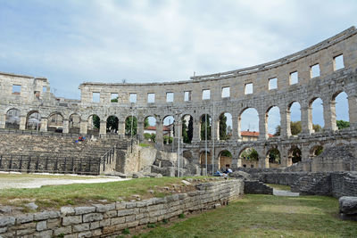 View of old ruins against sky