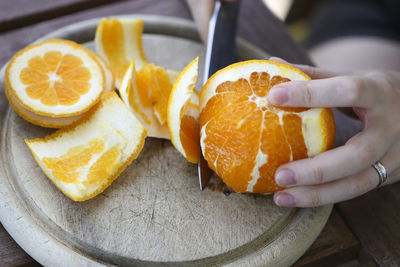 Close-up of hand holding fruit