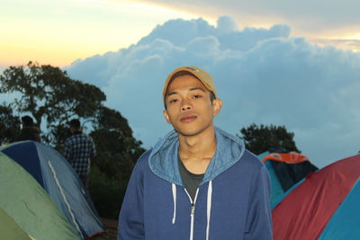 Portrait of a beautiful young woman