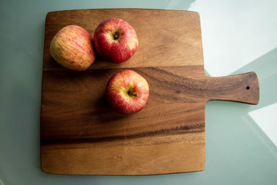 High angle view of apples on table