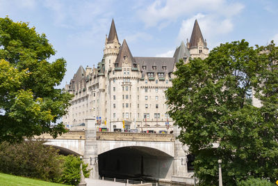 Fairmont château laurier elegant and classy hotel in the heart of ottawa