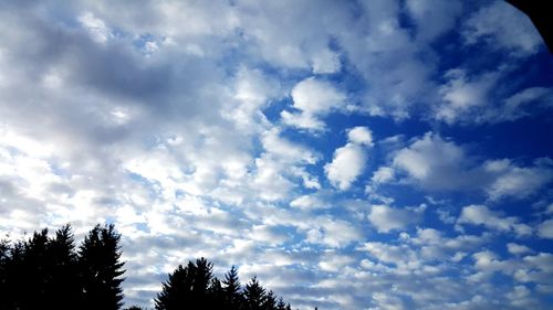 Low angle view of cloudy sky