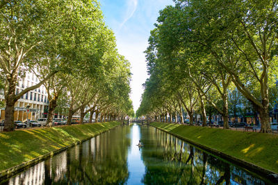 Königsallee in düsseldorf, deutschland