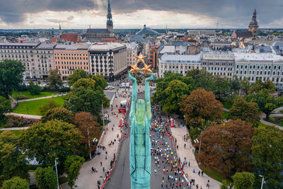 People running the international rimi riga marathon