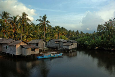 Natuna house and boat