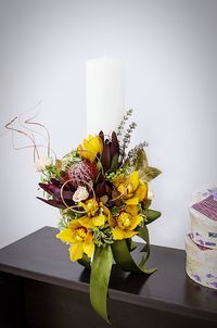 Close-up of flowers in vase