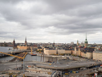 Cityscape against sky