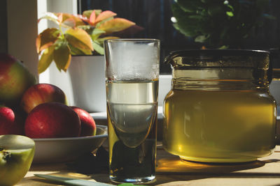 Homemade fresh apple compote, healthy food concept. delicious, fresh and healthy fruits