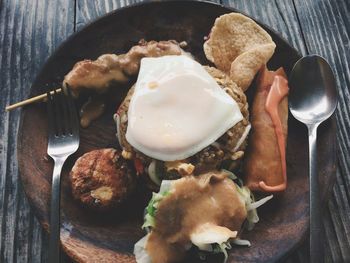 Food in plate on table