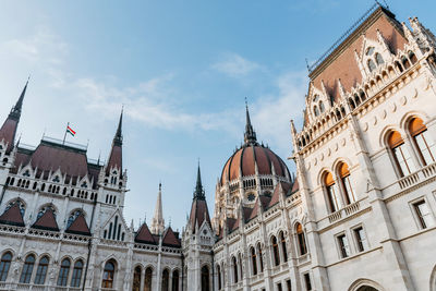 Beautiful architecture of famous hungarian parliament building in budapest, hungary