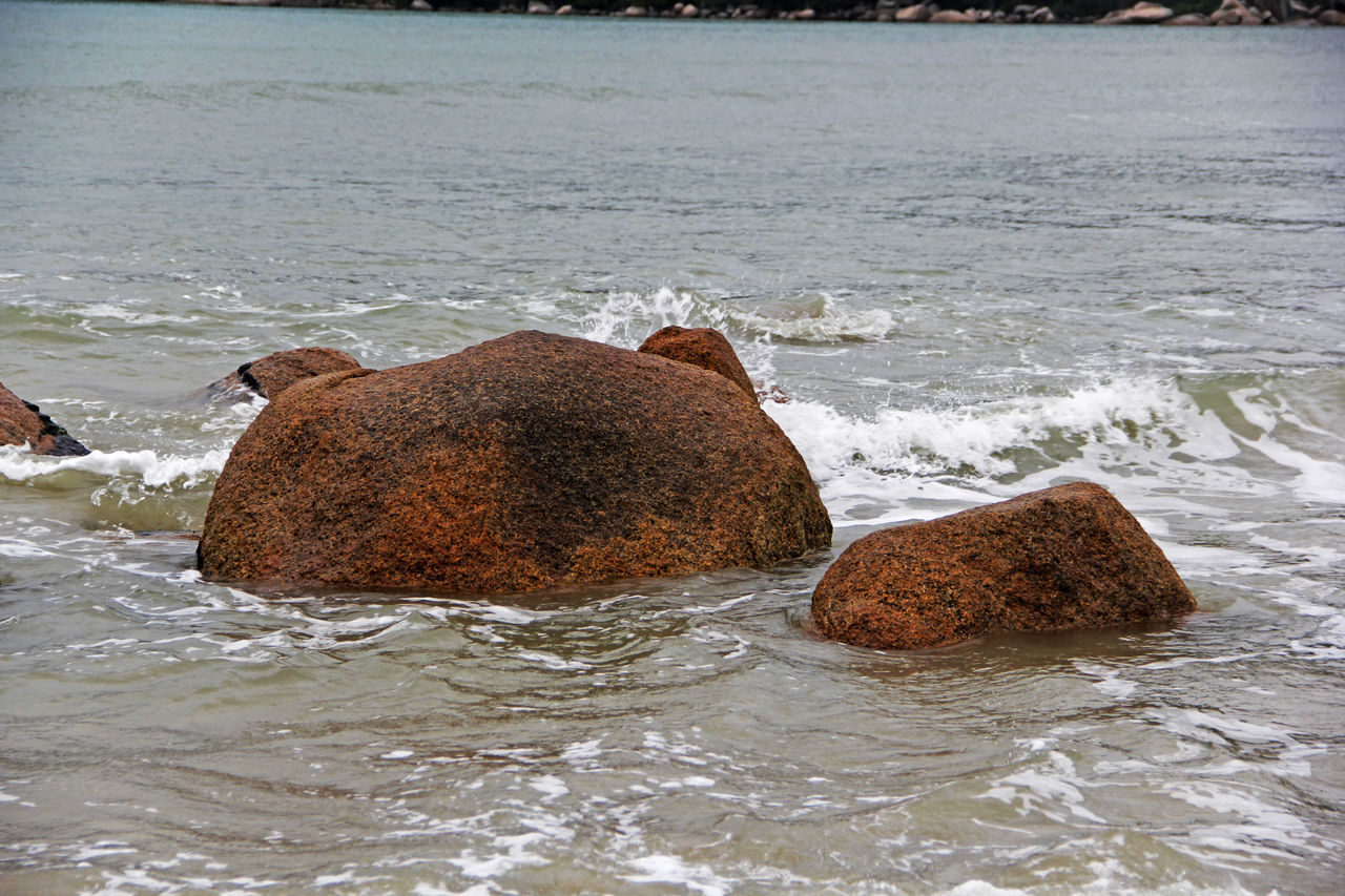 ROCKS ON SHORE