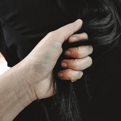 Midsection of woman