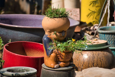 Ccolorful ceramic products with different shapes in the garden of the tao hong tai ceramics factory