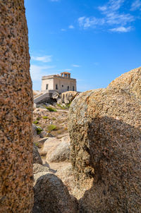 View of old ruin building against sky