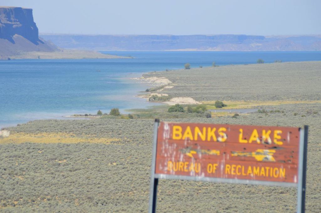 WARNING SIGN ON SHORE