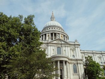 Low angle view of st paul cathedral against sky