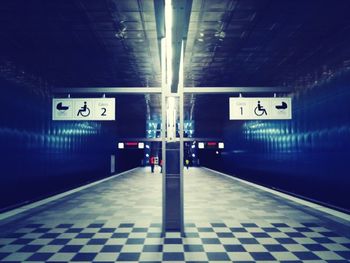 Subway station platform