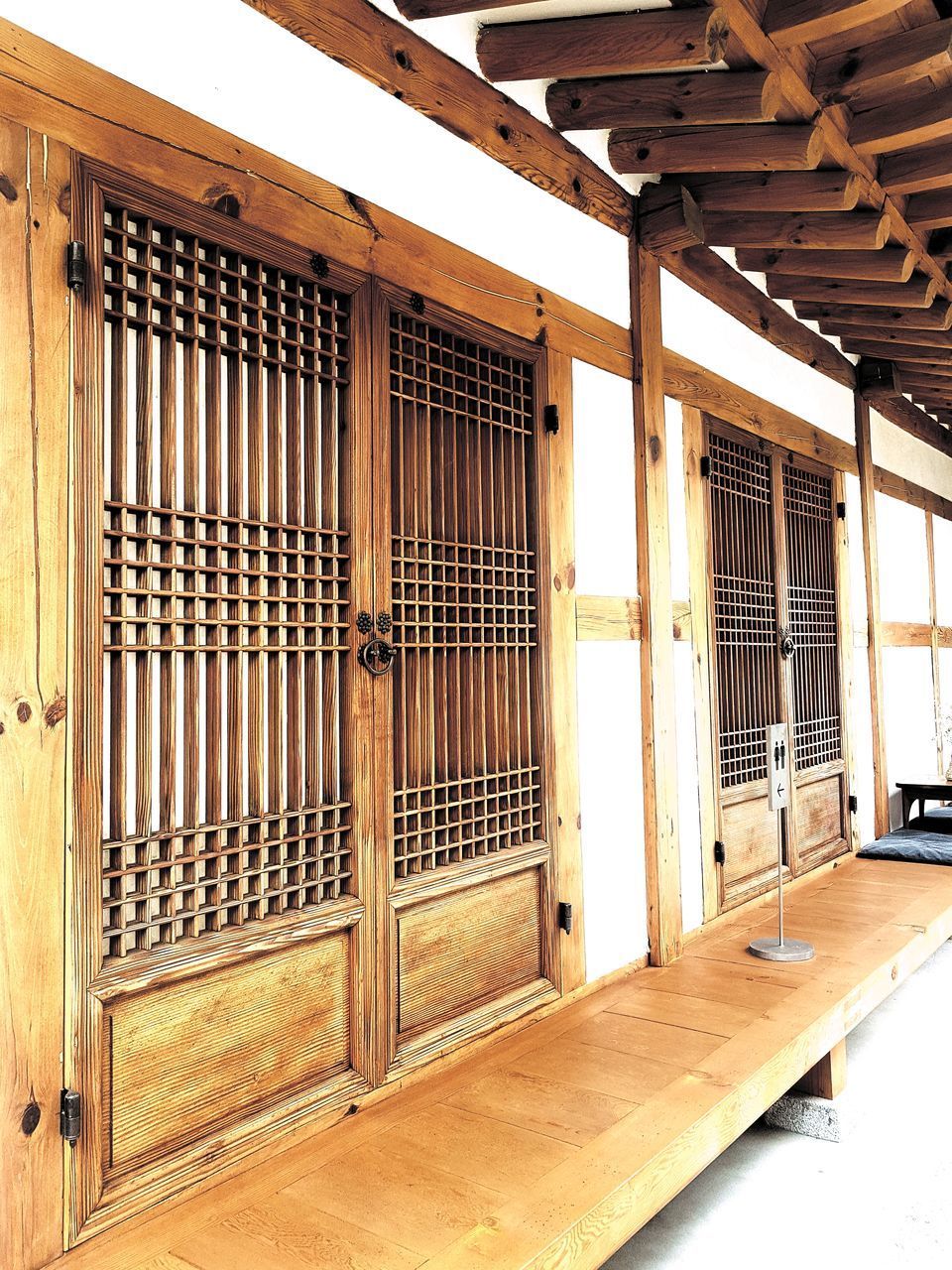 INTERIOR OF EMPTY BUILDING