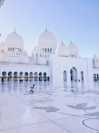 Exterior of sheikh zayed mosque against clear blue sky