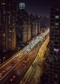 At night in shanghai, there is a flood of traffic.