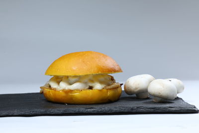 Close-up of bread on cutting board