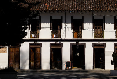 Houses at the heritage town of salamina located at the caldas department in colombia.