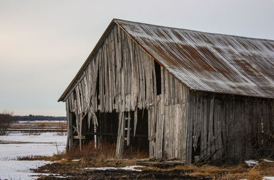 Abandoned building