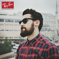 Portrait of young man wearing sunglasses