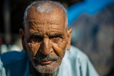 Portrait of man wearing sunglasses outdoors