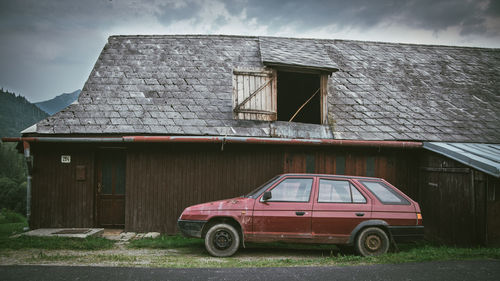 Abandoned car