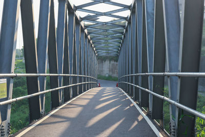 Bridge over footbridge