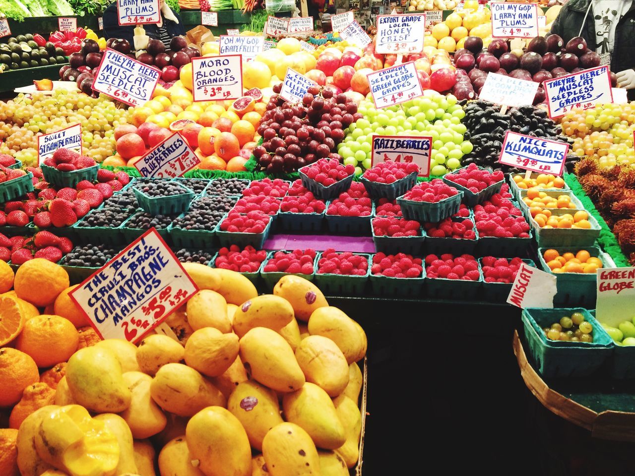 VARIOUS FRUITS FOR SALE IN MARKET