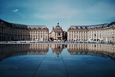 Bordeaux reflection