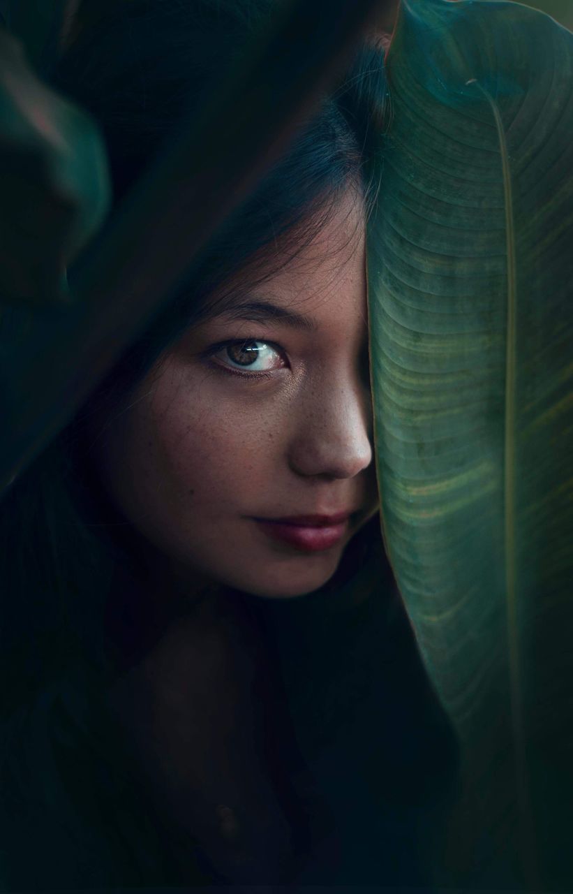 portrait, headshot, women, young adult, one person, young women, adult, beautiful woman, lifestyles, close-up, real people, looking, beauty, indoors, looking at camera, front view, contemplation, hairstyle, human face