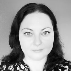 Portrait of woman smiling