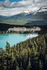 Fairmont chateau hotel at lake louise in magnificent banff national park, alberta, canada