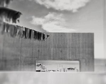 Lifeguard hut against sky