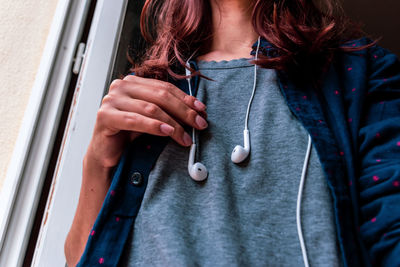 Close-up of woman holding hands